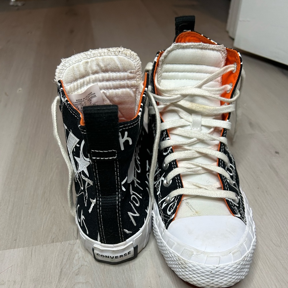 NOT A CHUCK CONVERSE SHOES - Picture 4 of 4